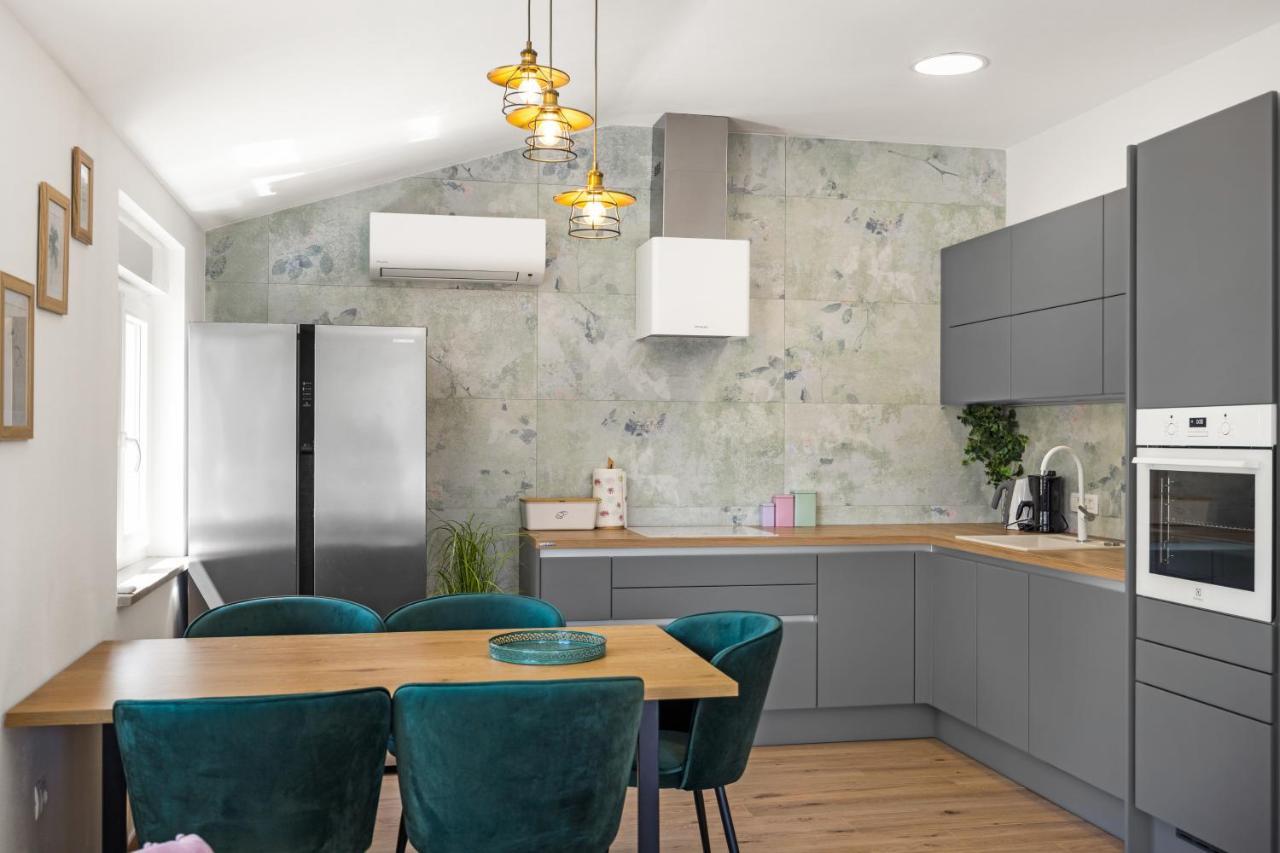 Luxury Apartments Lotus&Lovor Pula Exterior foto